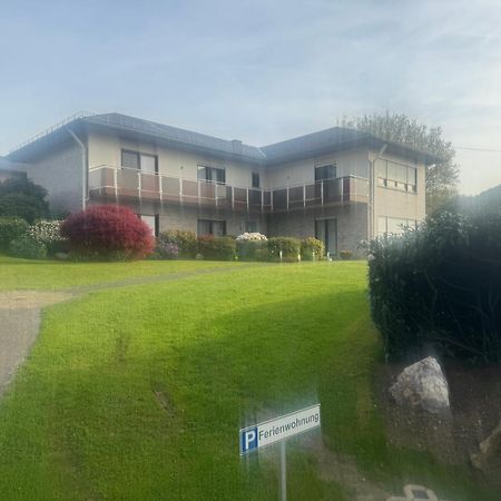 Ferienwohnungjahrsfeld Strassenhaus Exteriör bild